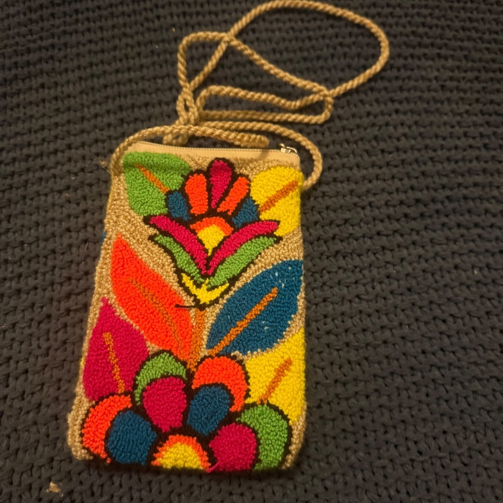 Handmade Floral Punch Needle Crossbody Phone Bag Boho Small Zipper Pouch Purse